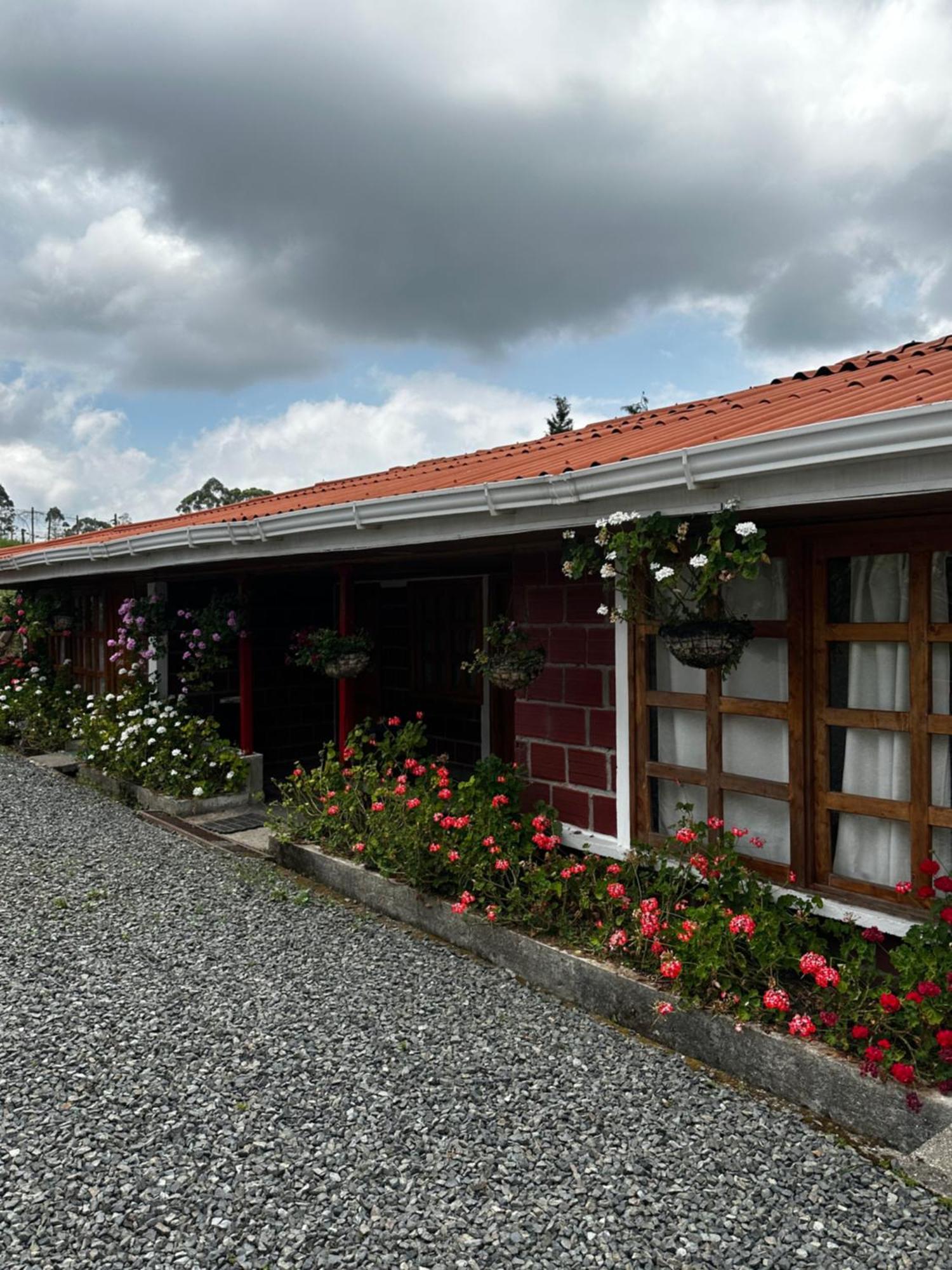 Finca La Toscana Hotel Pereira Exterior photo