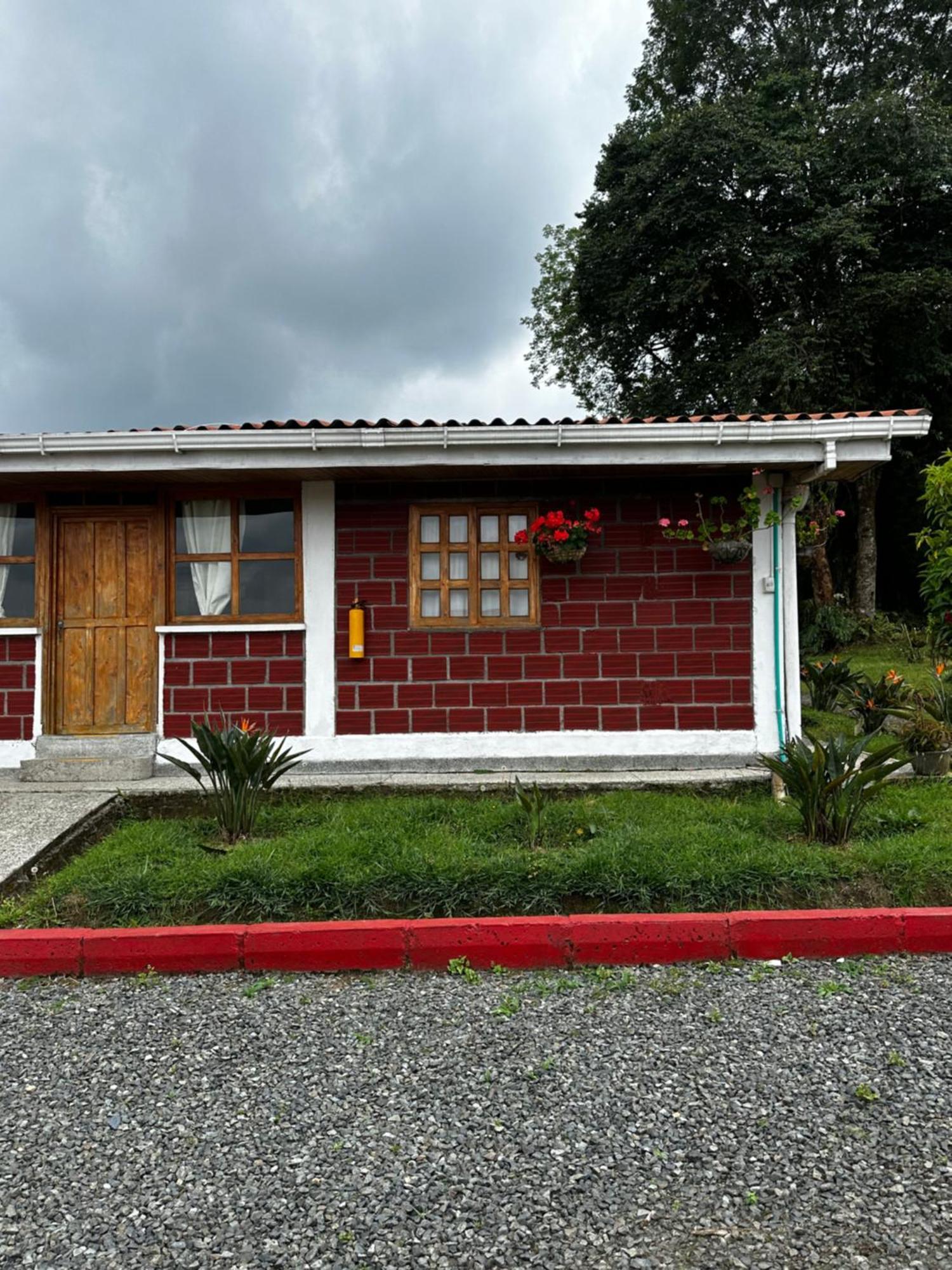 Finca La Toscana Hotel Pereira Exterior photo