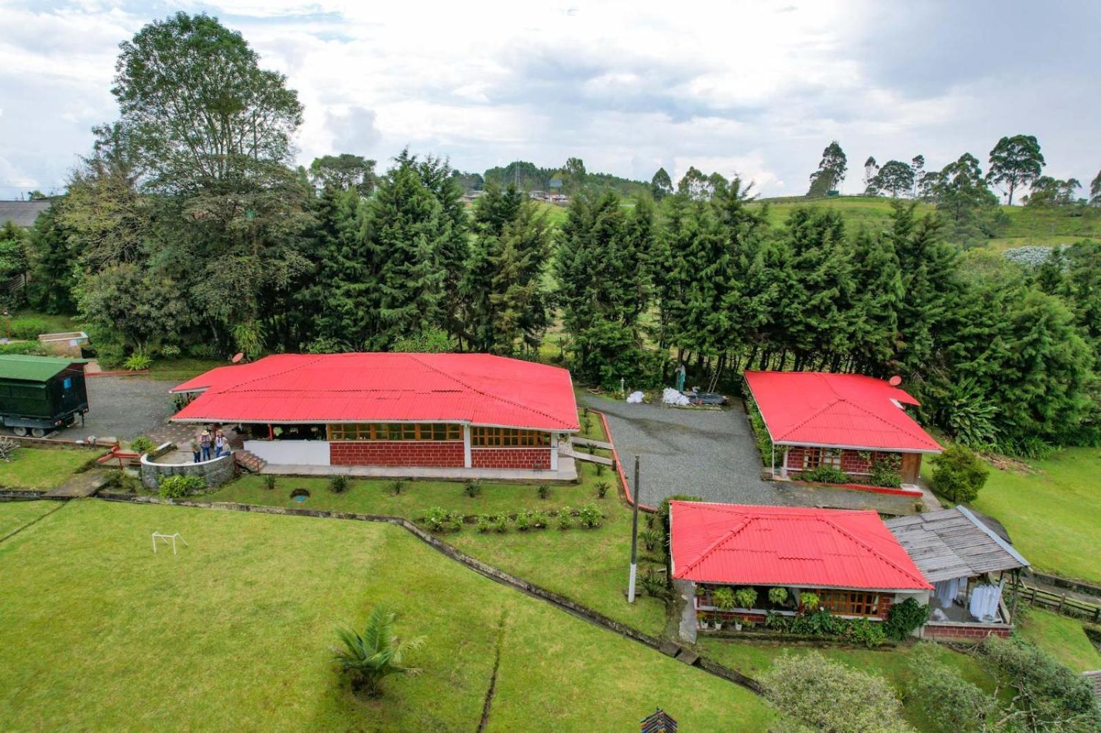 Finca La Toscana Hotel Pereira Exterior photo