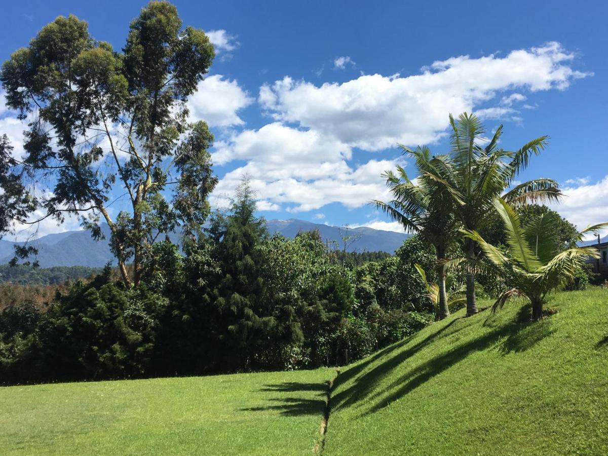 Finca La Toscana Hotel Pereira Exterior photo